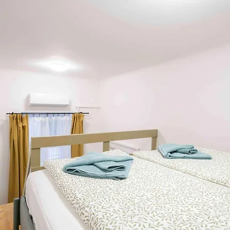 Apartman The Color Loft Dob Eleven *