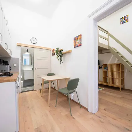 The Color Loft Dob Eleven Budapest